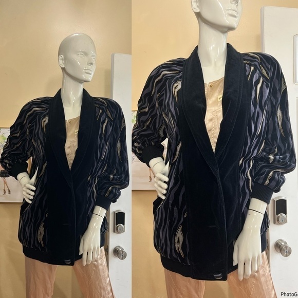 Jackets & Blazers - Vintage 80’s Jacket with Shoulder Pads. Animal Print glittered and shoulder pads